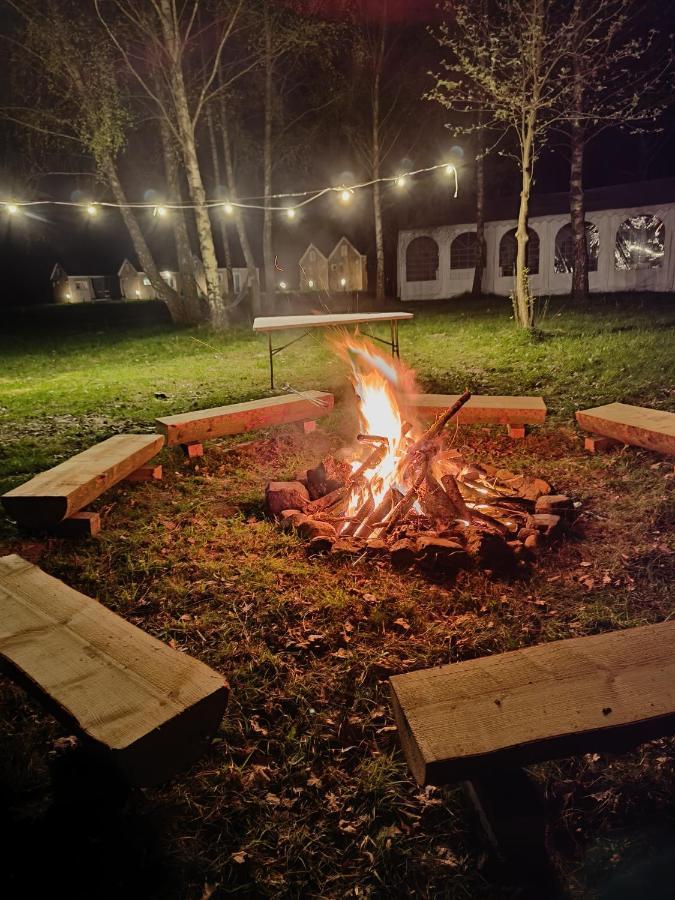 Villa Zagajnik Country Camp Obok Suntago Grabce-Towarzystwo Esterno foto